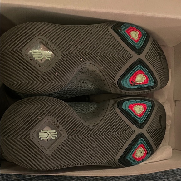 Nike Vibrant Green Athletic Shoes - Picture 5 of 5